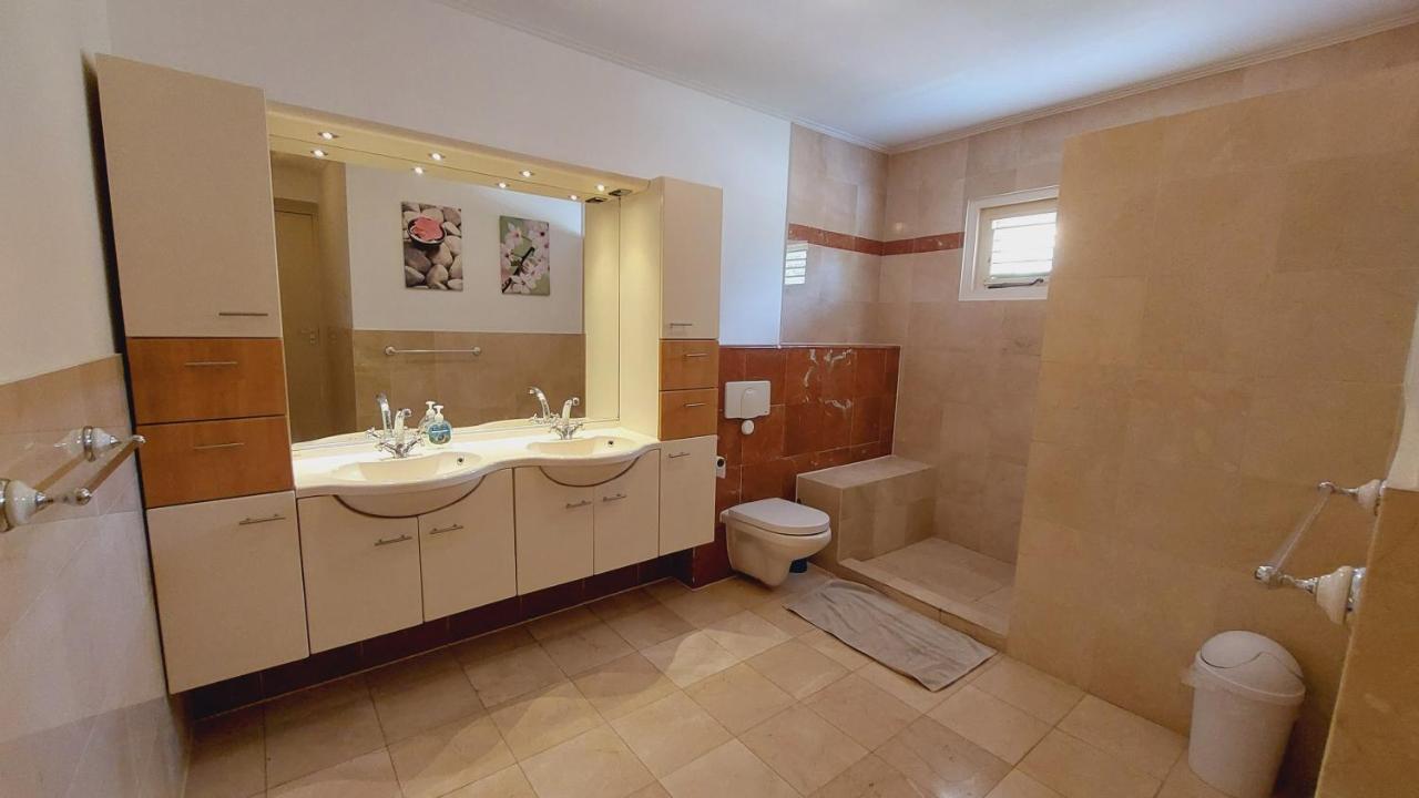 Landhuis Bona Vista Hotel Willemstad Luaran gambar